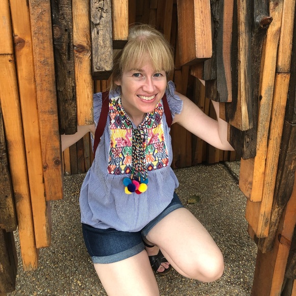 Meet your Posher, Kate - Picture 3 of 4